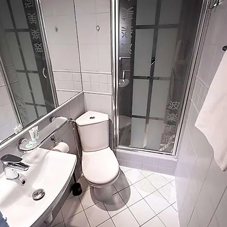 Podkowa Szálloda